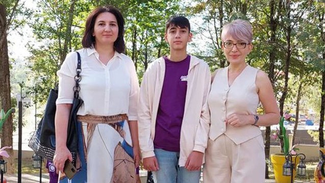 Polad Həşimovun xanımı oğlu ilə Şuşada - FOTO