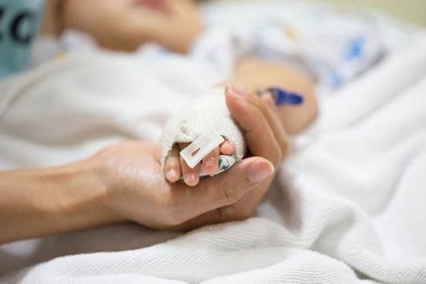 6 yaşlı uşaq qaynar suda yandı