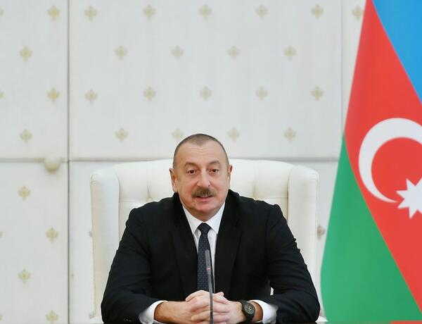 Prezident slovakiyalı həmkarına məktub YAZDI