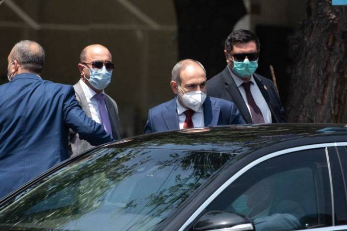 Paşinyan Brüsselə “ordu” aparıb - Sui-qəsd qorxusu