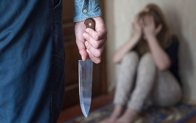 Bacısını öldürmək istəyən qardaş TUTULDU