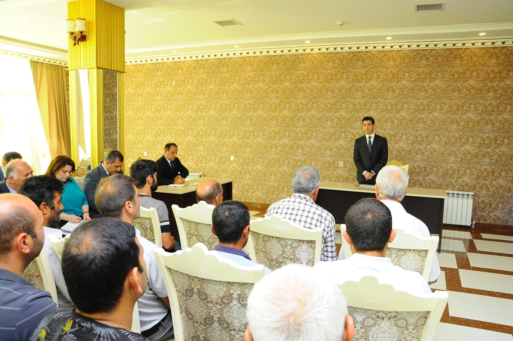 Qasımbəyli sakinlərinin müraciətləri dinlənildi