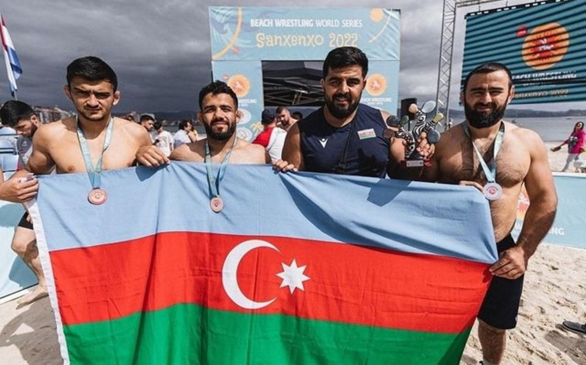 Güləşçimiz dünya çempionu oldu 