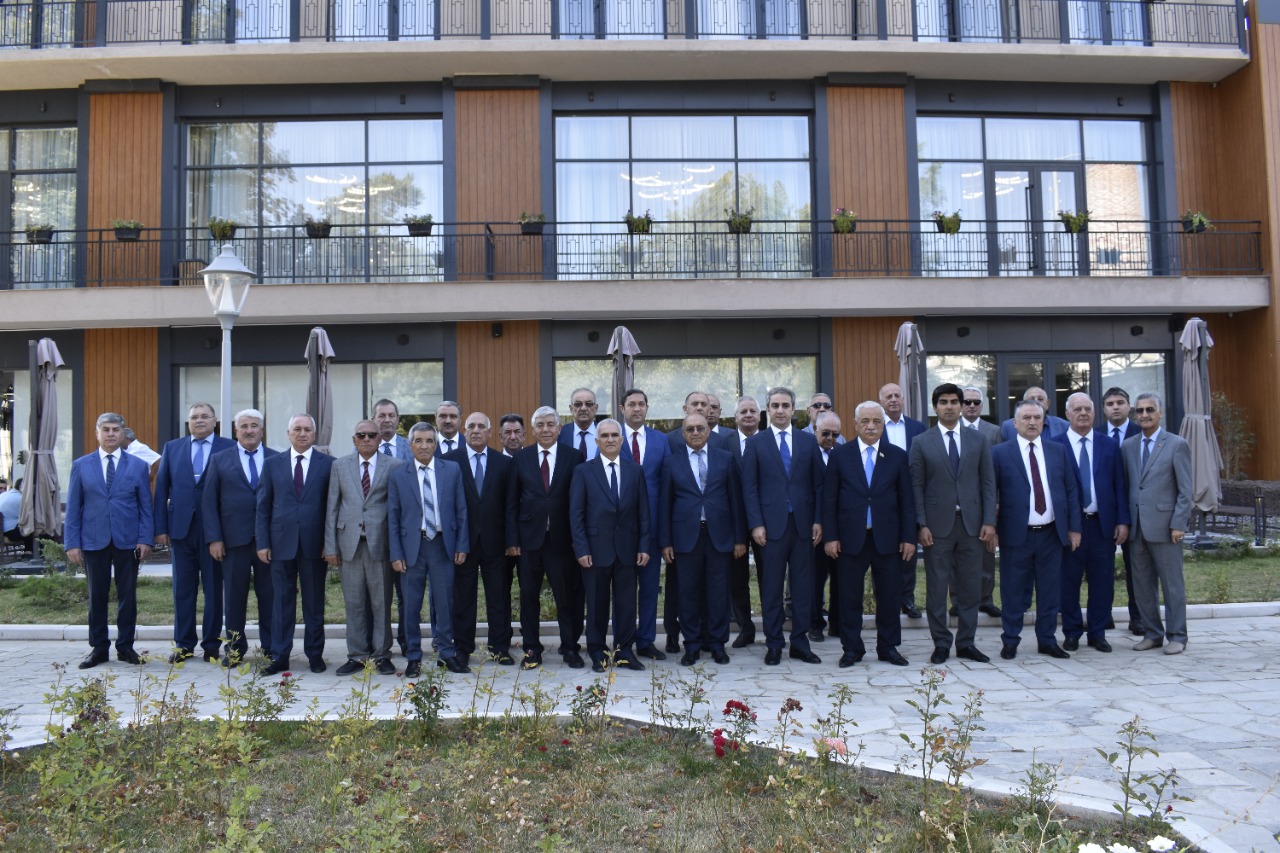 AHİK Şuşada konfrans keçirib