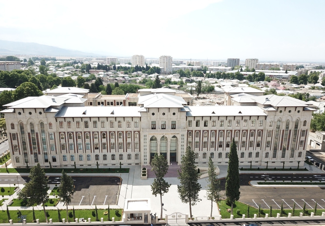 ADAU ikili diplom proqramlarına tələbə qəbulu elan edir