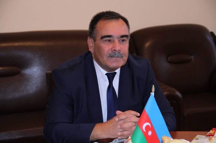 Prezident rektoru vəzifədən azad etdi