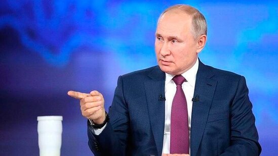 “Elə bilirdilər ki, Rusiya daha çox əziyyət çəkəcək” - Putin