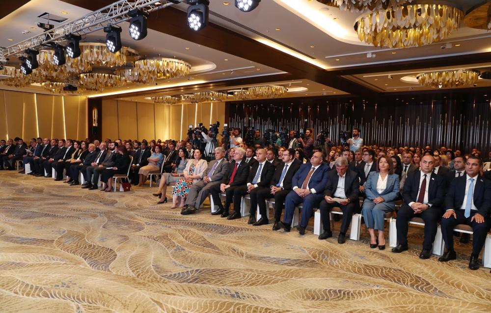 Təhsil işçilərinin konfransı keçirildi