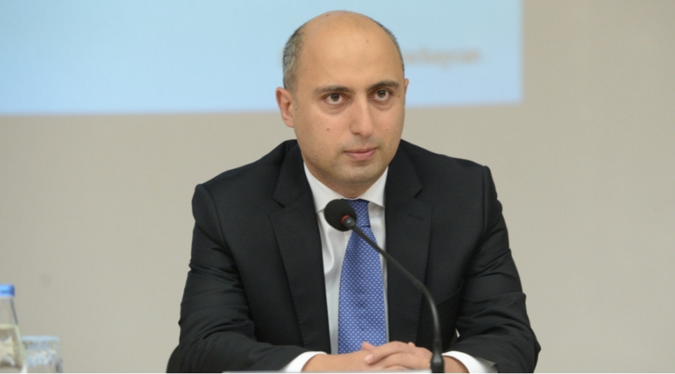 Nazir ana olan 13 yaşlı məktəblidən DANIŞDI
