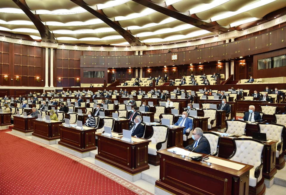 Partiyalarla bağlı qanunda 20-dən çox ölkənin təcrübəsi nəzərdən keçirilib