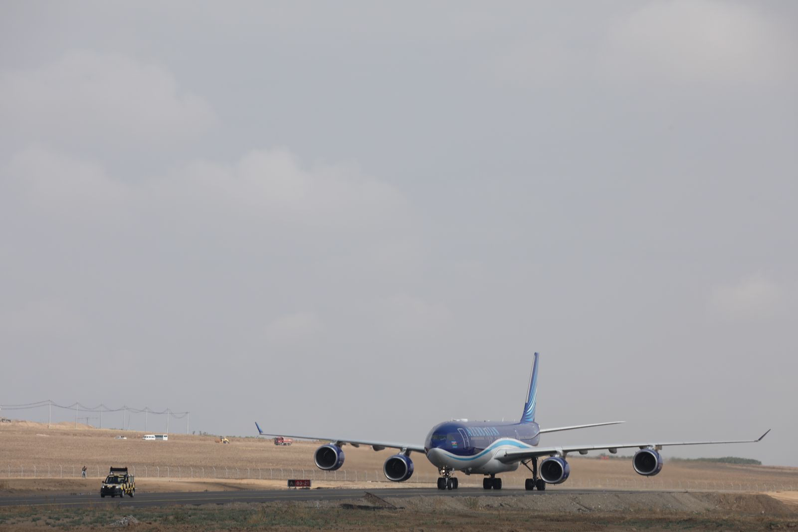 AZAL-ın təyyarəsi Zəngilanda - FOTO