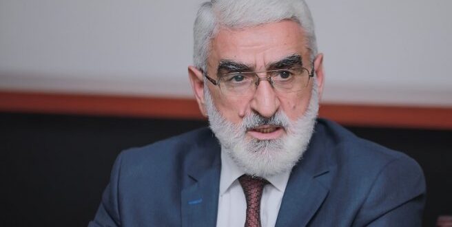 Mirmahmud Mirəlioğlu səhhətilə bağlı təcili Türkiyəyə getdi