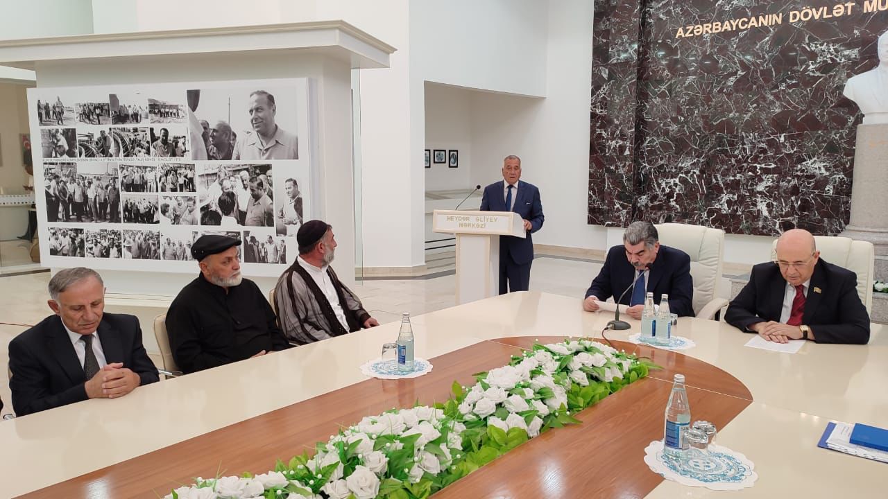 Hacıqabulda Ağsaqqallar Şurasının hesabat yığıncağı keçirilib