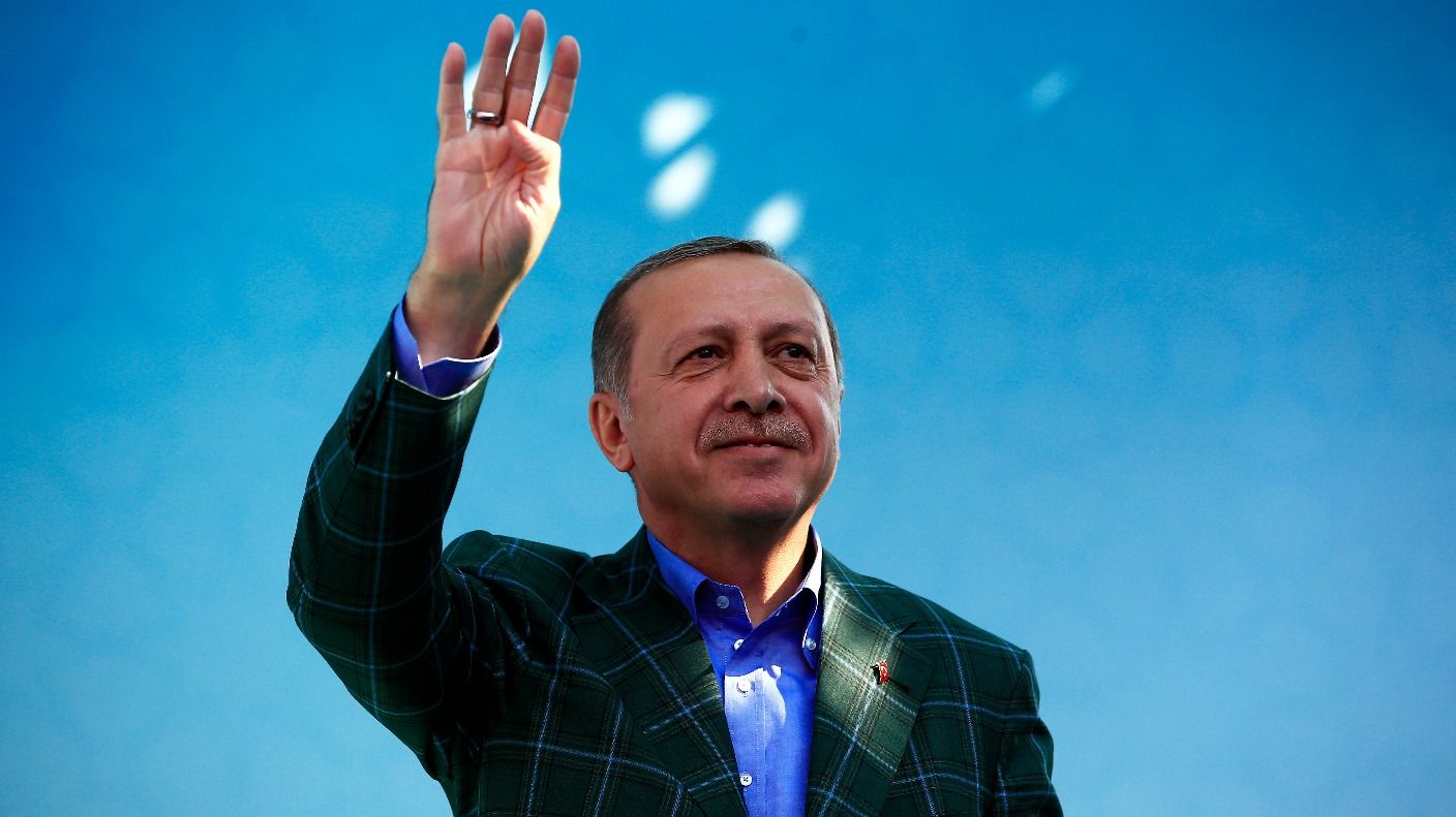 Türkiyə SEÇKİLƏRİ - Ərdoğana rəqib görünmür