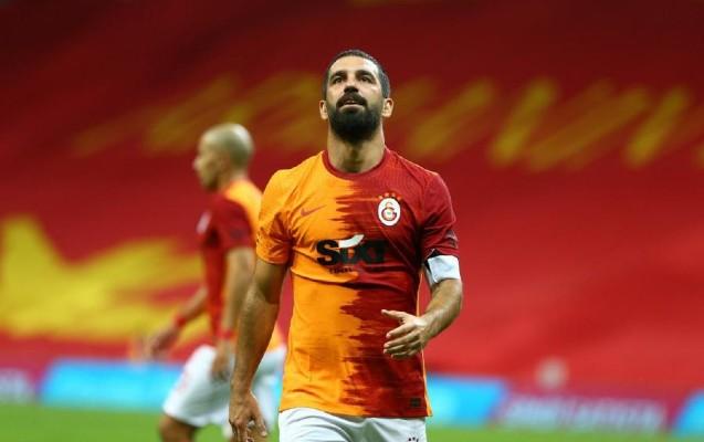 Arda Turan karyerasını başa vurdu