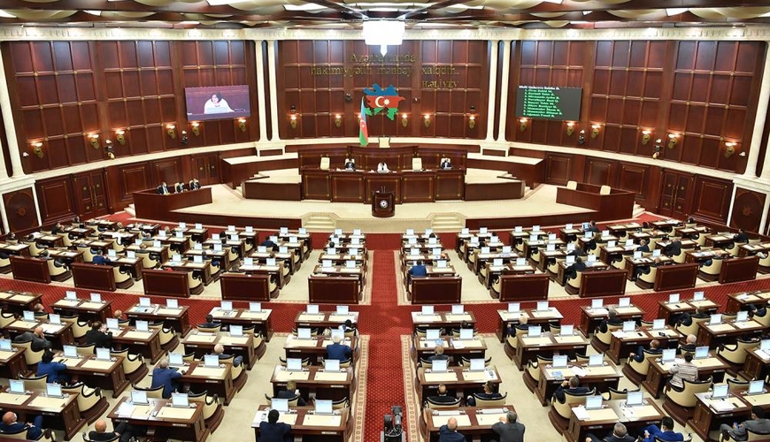 Parlamentdə təmsil olunan hansı partiyalar ləğv oluna bilər? 