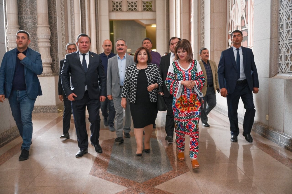 Sahibə Qafarova Düşənbənin tarixi məkanları ilə tanış oldu