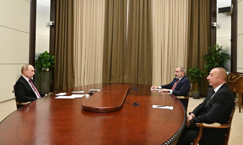Putin gərginliyin azalmasına çalışır - AÇIQLAMA