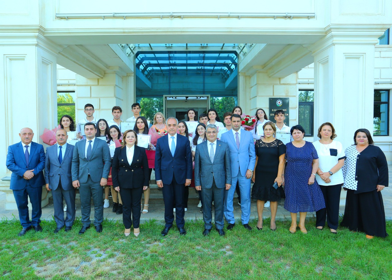 Binəqədidə təhsil konfransı keçirilib