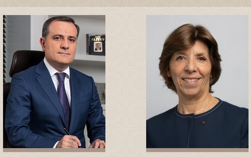 Nazir fransalı həmkarına erməni təxribatı barədə məlumat verdi 