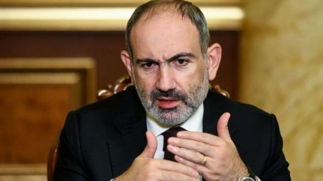 Nikol “iki od arasında” qalıb - “Rusiya onu daha çox yandırır…”