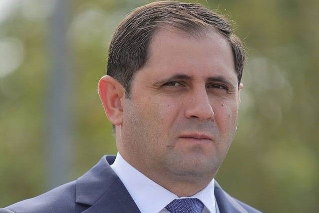 ABŞ rəsmisi erməni nazirə zəng vurdu