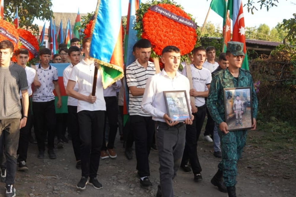Daha bir şəhidimiz torpağa tapşırılıb - FOTOLAR