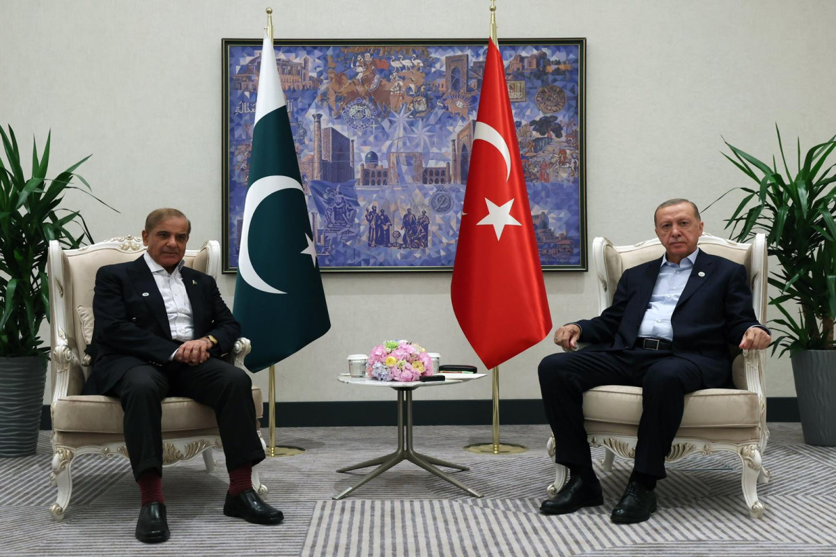 Ərdoğan Pakistan Baş naziri ilə görüşdü 