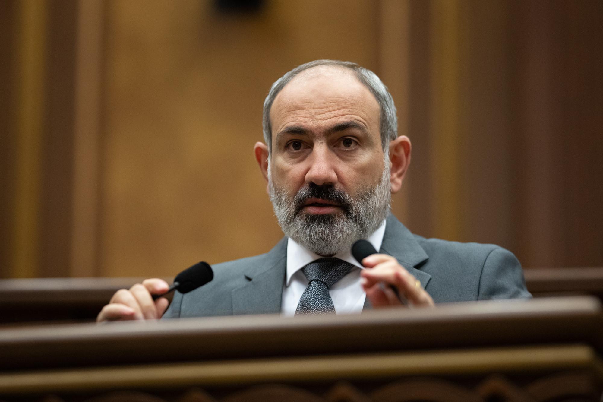 Paşinyan Ermənistandakı satqınlarla bağlı tapşırıq verdi