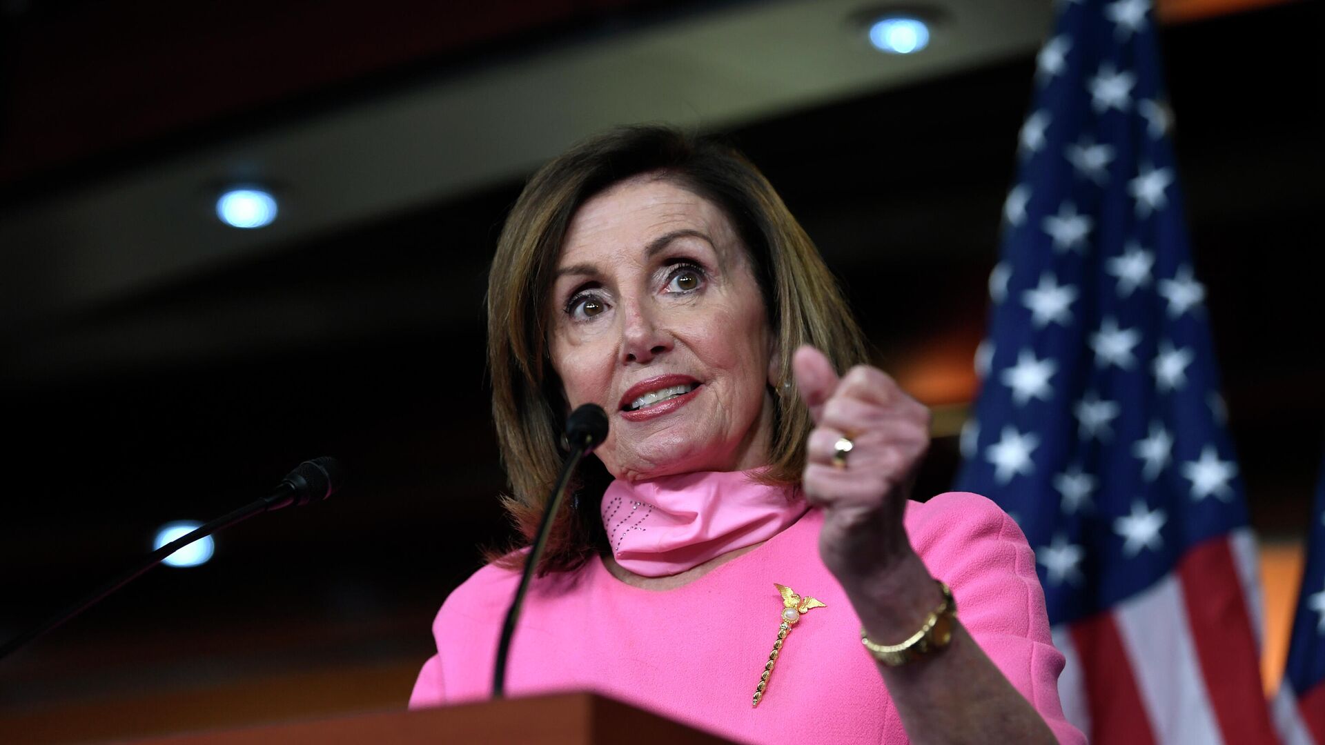 Pelosi Ermənistana səfər edəcəyini təsdiqlədi