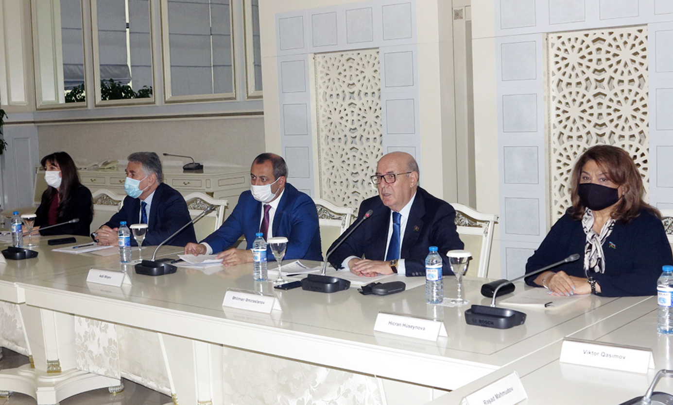 Pandemiya ilə bağlı parlamentdə dinləmələr keçiriləcək