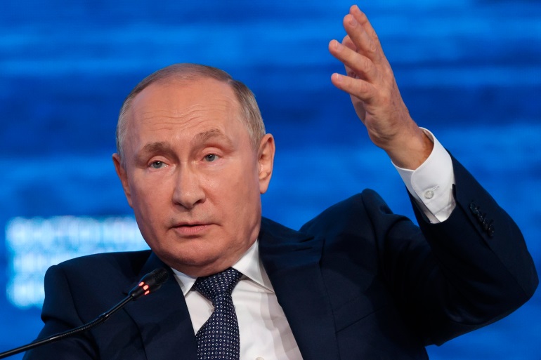 Putin Ermənistana gedir 
