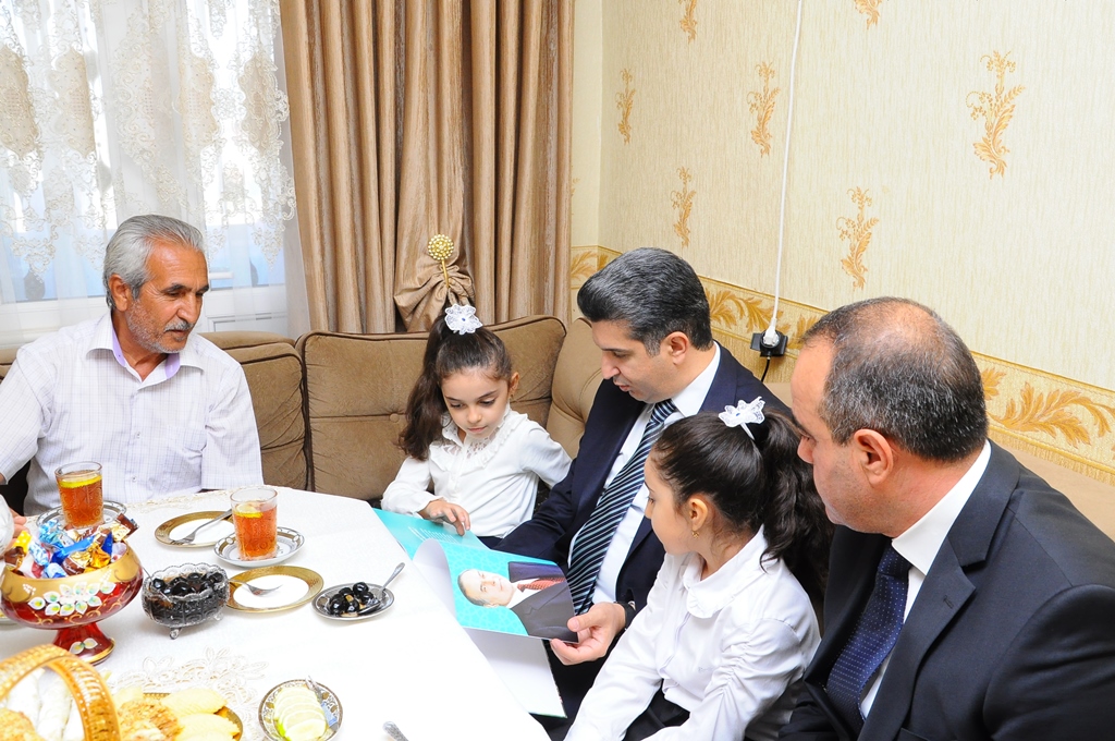 Şəhid ailəsi ziyarət olunub