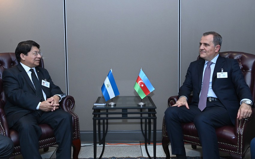 Ceyhun Bayramov XİN başçıları ilə danışıqlar apardı