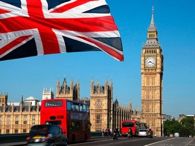 Britaniya müdafiə planını yenidən nəzərdən keçirəcək 