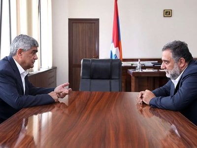 Qarabağa köçən erməni milyarder Balasanyanla görüşdü
