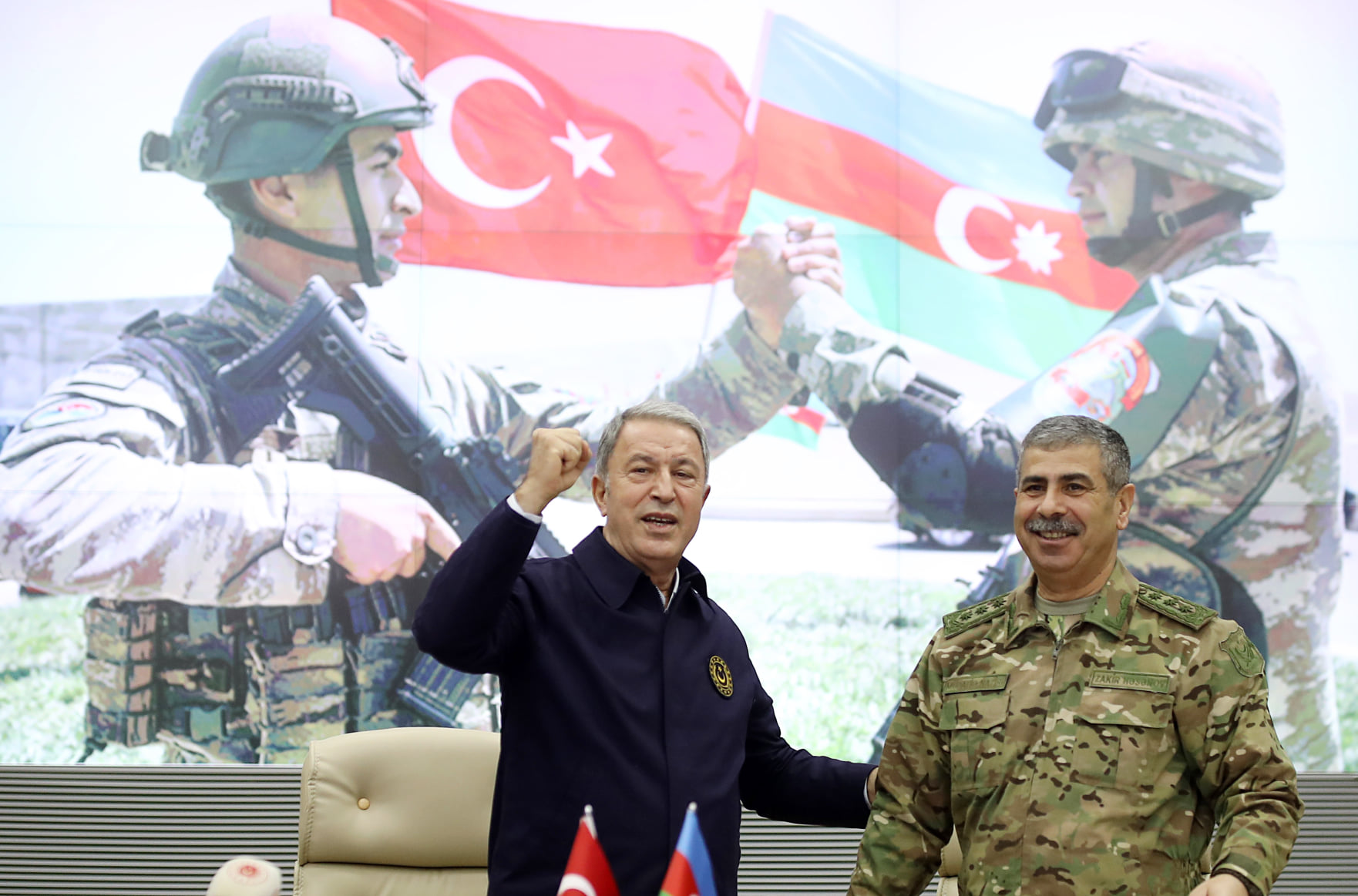 Zakir Həsənov Akarla erməni təxribatını müzakirə etdi