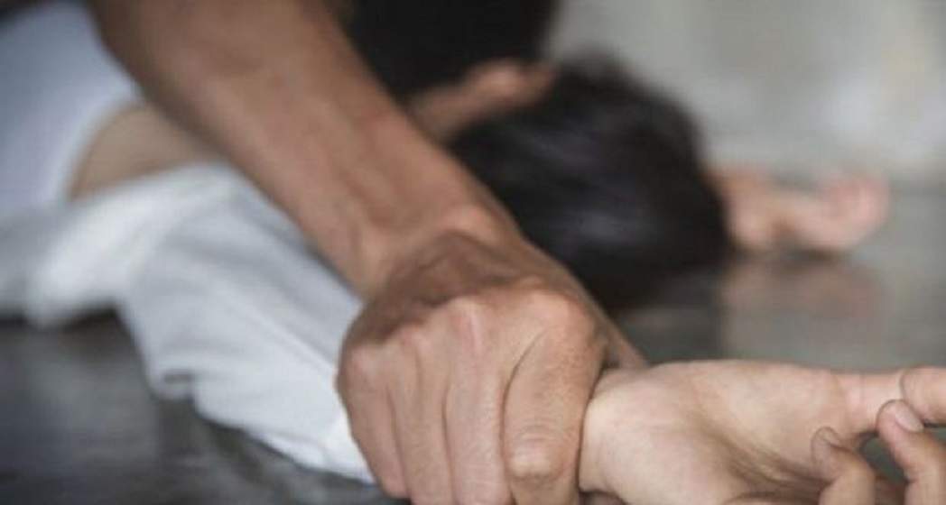 Baba 13 yaşlı nəvəsinə təcavüz etdi