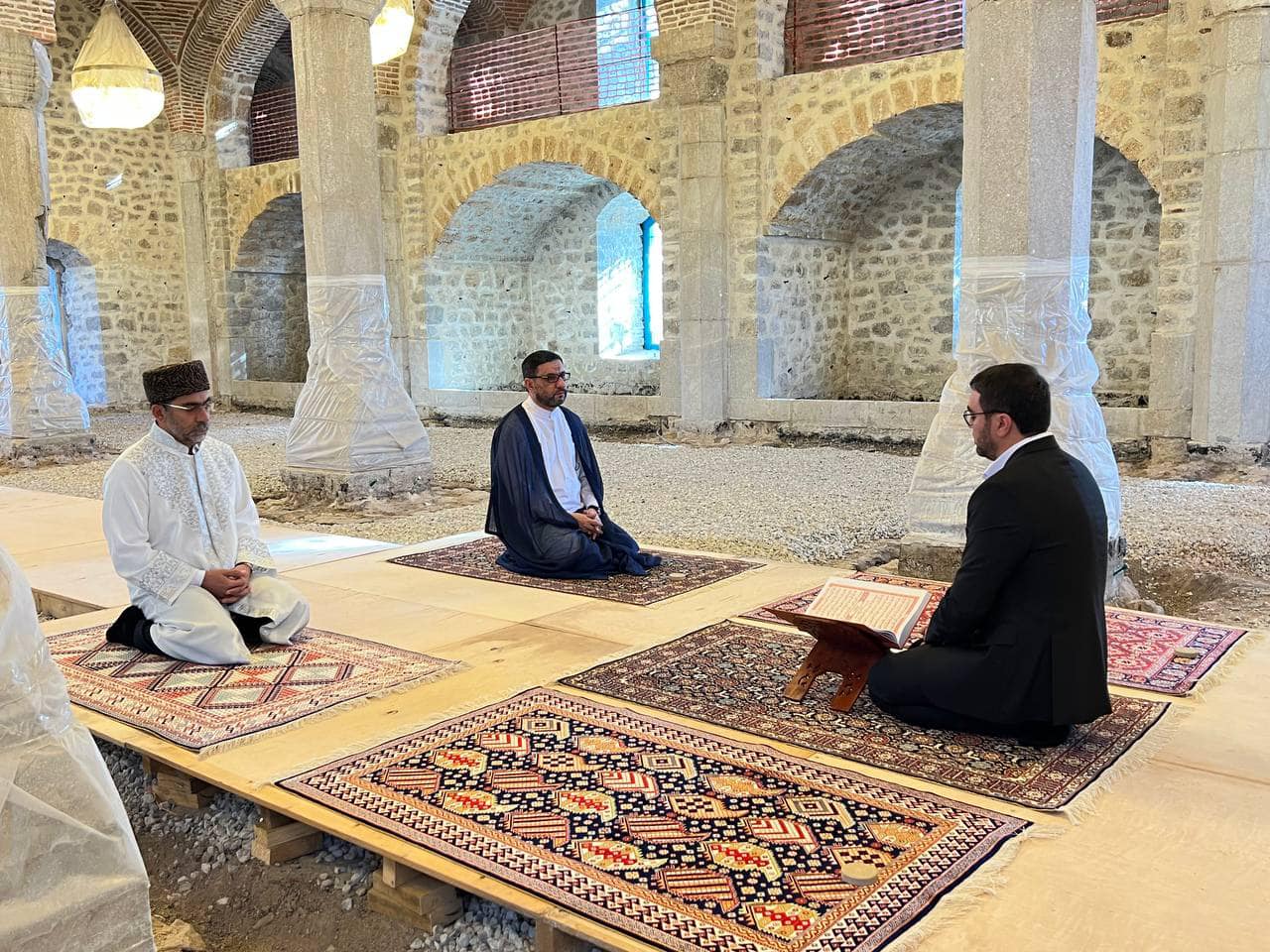 Şuşada şəhidlərin xatirəsinə namaz qılındı - FOTO