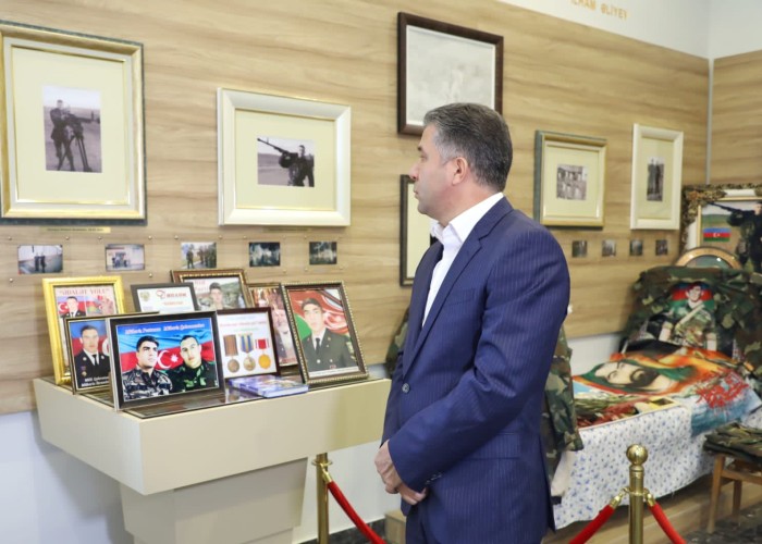 Ruslan Əliyev Milli Qəhrəmanın ev muzeyində - FOTOLAR
