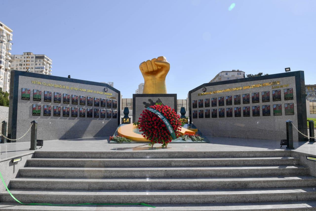 “Dəmir yumruq” abidə kompleksinin açılışı olub - FOTO