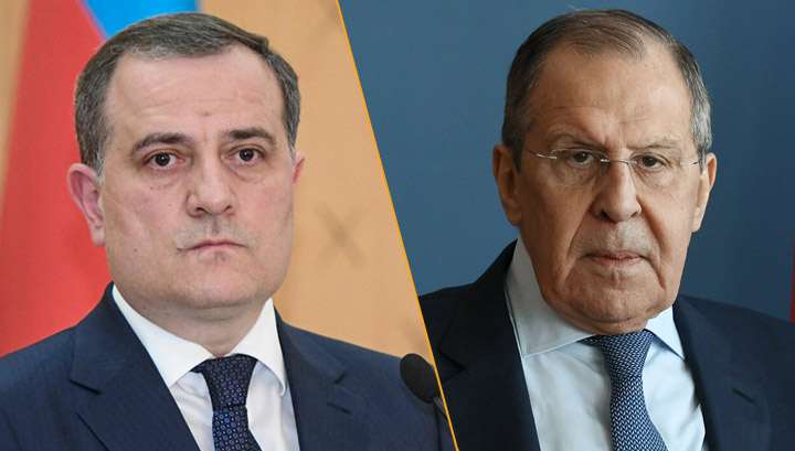XİN rəhbəri Lavrovla üçtərəfli bəyanatları müzakirə etdi