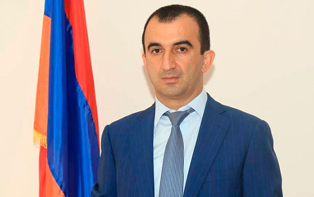 Ermənistanda deputat mandatından imtina etdi