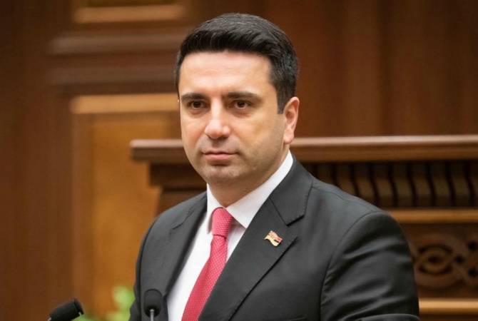 “Milyonlarla dollara silah ala bilmirik” – Erməni spiker