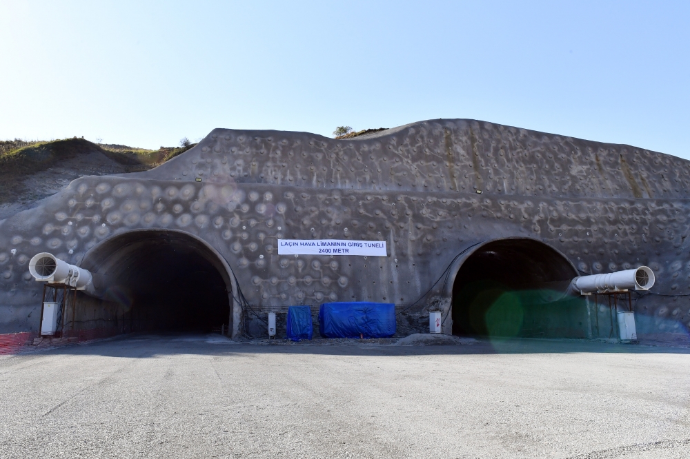Qarabağ və Şərqi Zəngəzurda 33 tunel, 84 yeni körpü tikiləcək