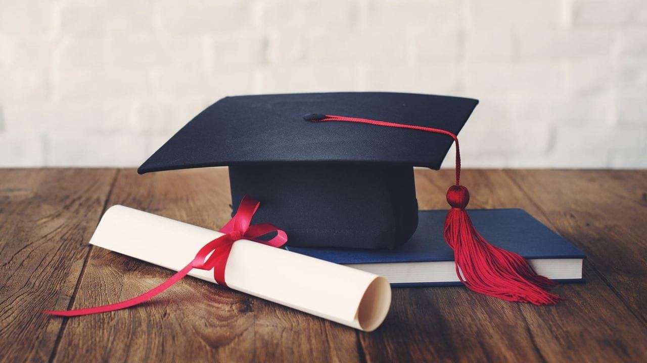 Xaricdə oxuyan daha 62 nəfərin diplomu tanınmadı