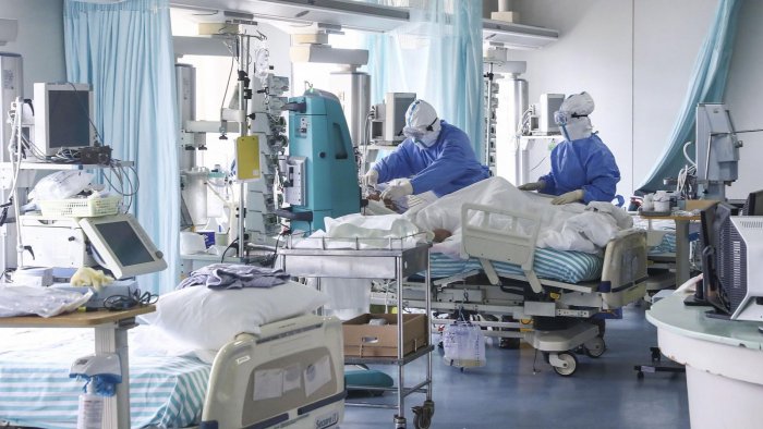 Son sutkada 77 yeni yoluxma - Ölən olmayıb