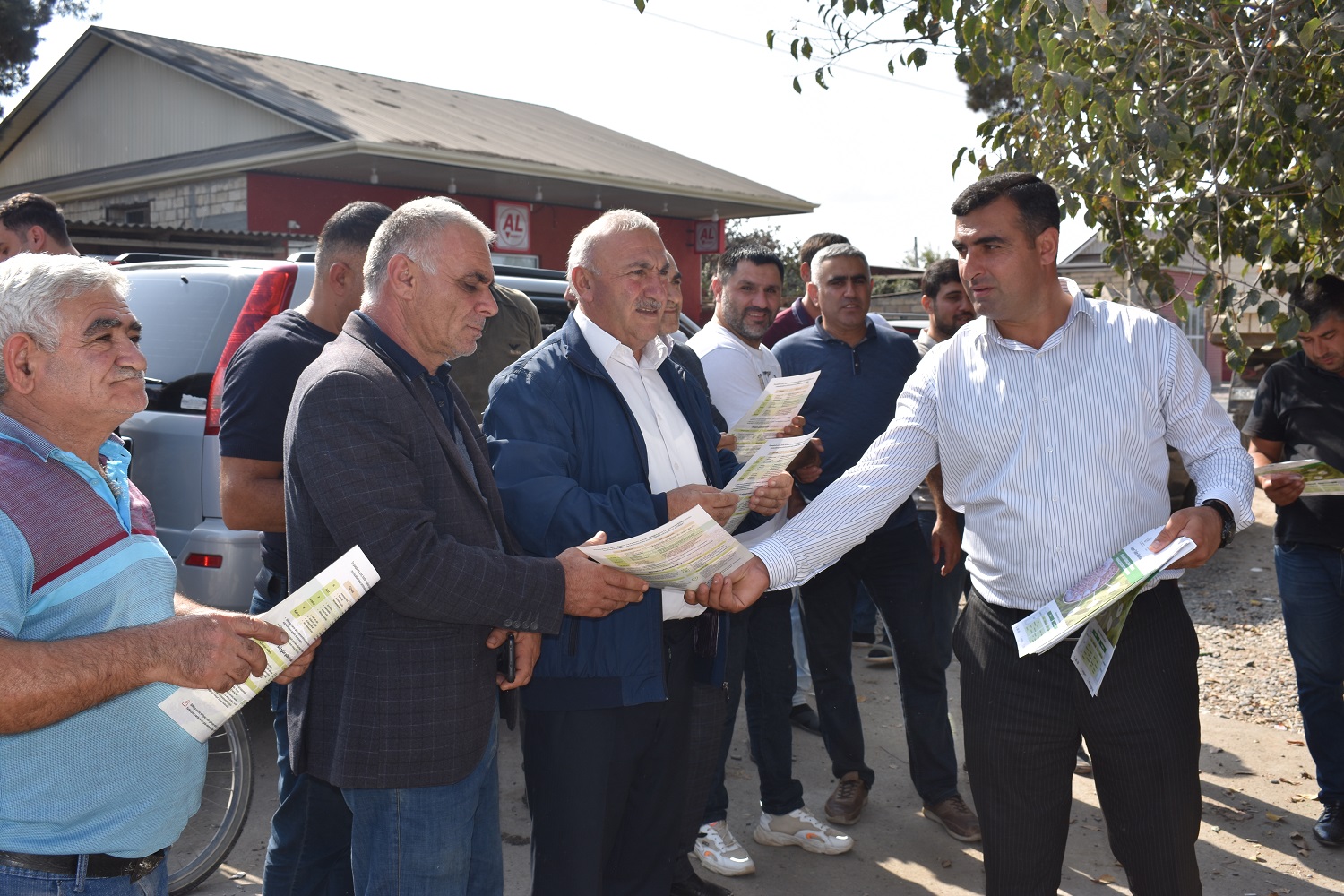 “100 kənddə 100 təlim” davam edir