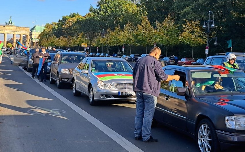 Berlində Ermənistanın hərbi cinayətlərinə etiraz edildi