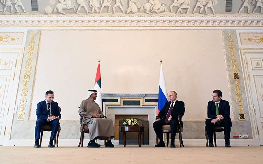 Putin BƏƏ prezidenti ilə görüşdü